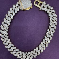 10k Gold Cuban Link Bracelet – 9ctw Natural Baguette Diamonds 