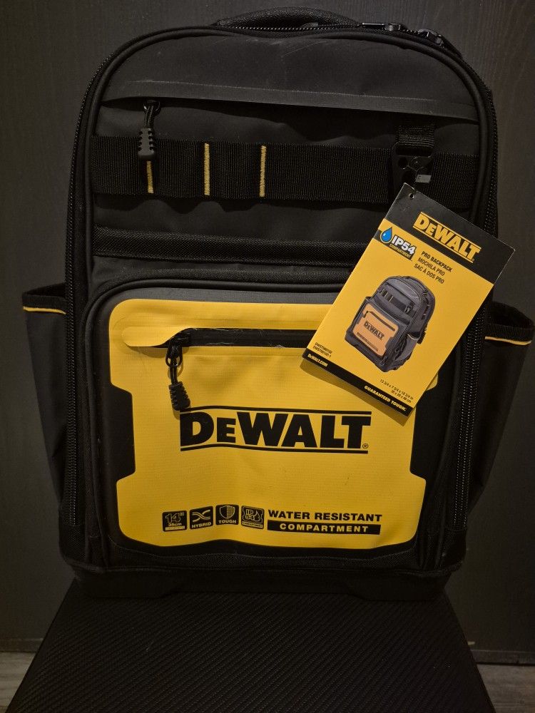 DeWALT Pro Backpack IP54 Water Resistant Compartment Pack