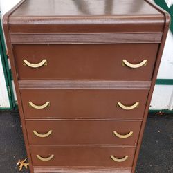 4-DRAWER DRESSER