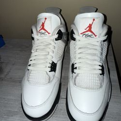 Jordan 4 
