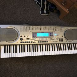 Casio Keyboard WK-3200 76 Key, Portable 