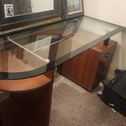 Desk (Beautiful Glass)