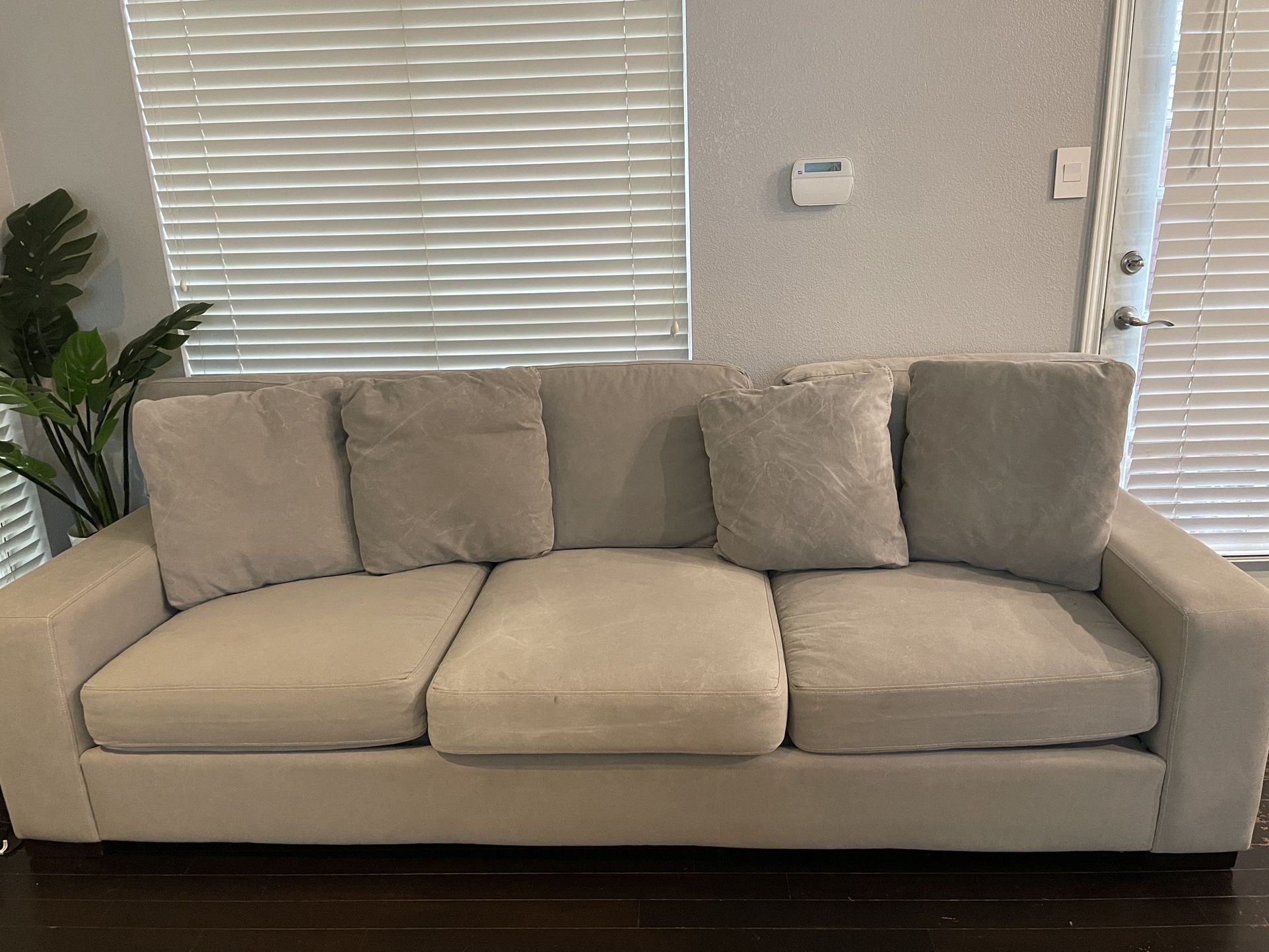 Sofa Set