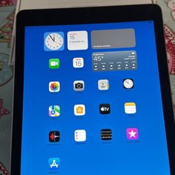 I Pad 6th Gen. Like New 