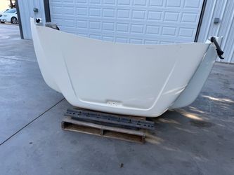Ford F-800 Hood