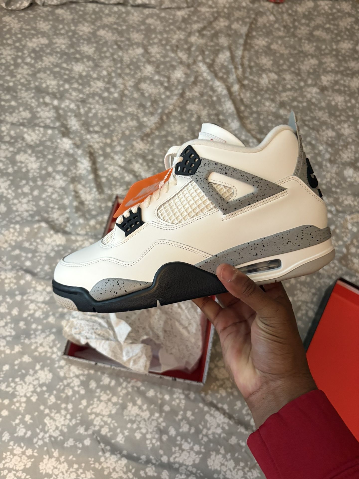 Jordan 4 white cement