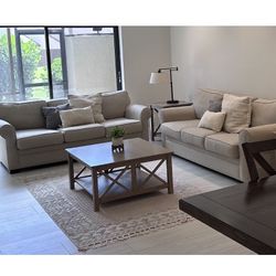 2  Couches – Matching Set 