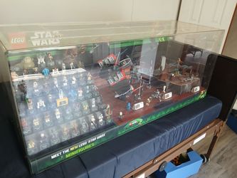 Lego Star Wars The Yoda Chronicles Store Display