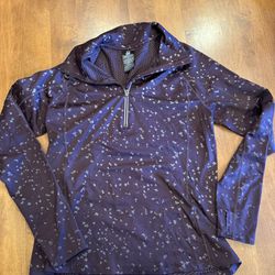 Woman’s Under Armour Quarter Zip Shipping Avaialbe 