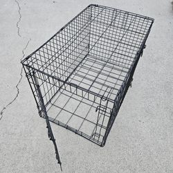 Dog / Pet Crate Medium Sized