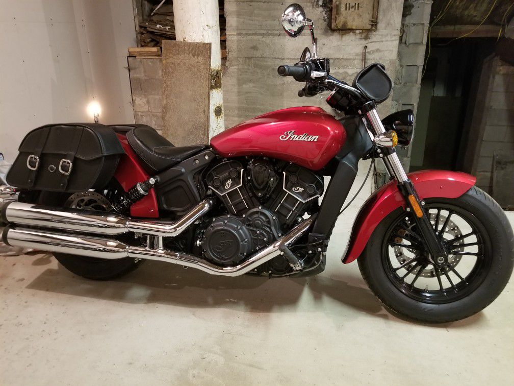 Photo 2019 Indian Scout Sixty ABS