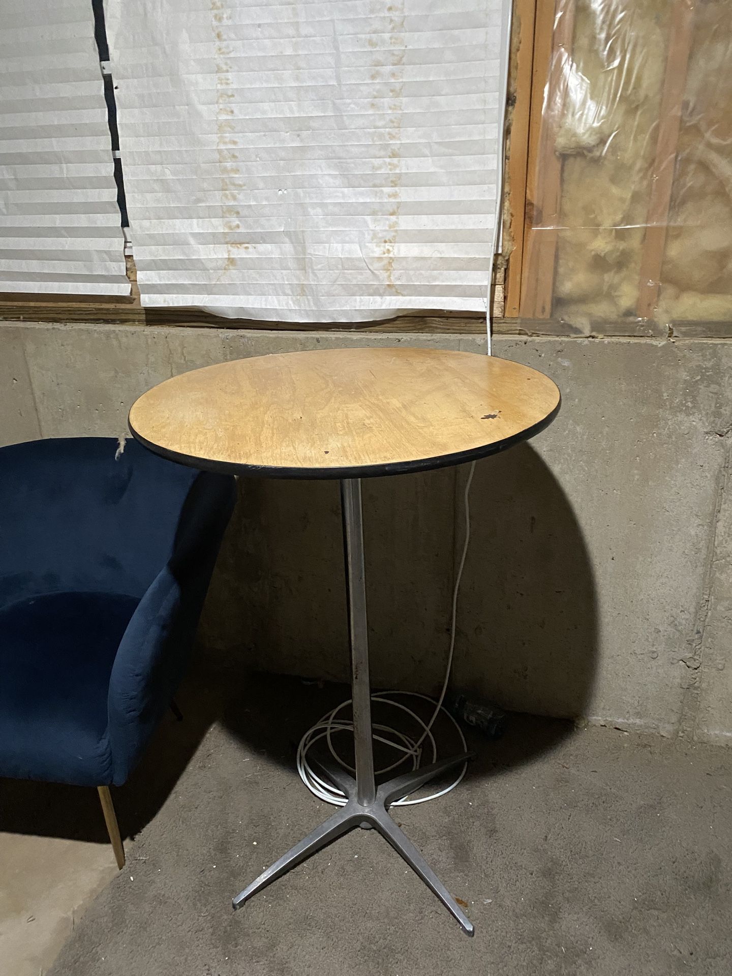 bar table