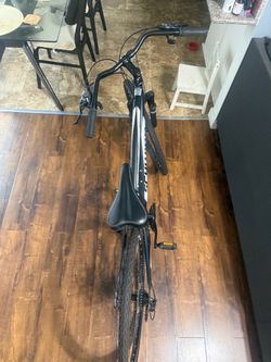 Schwinn glenwood 700c hybrid bike