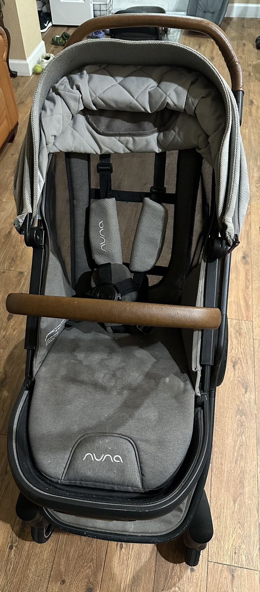 Nuna Demi Next Stroller W/accessories