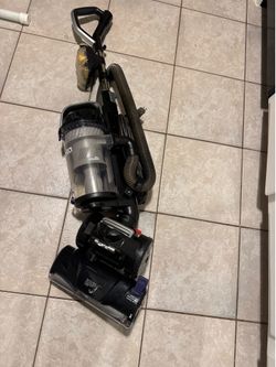 Vacuum eureka like new