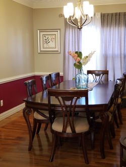 Havertys Dining Table