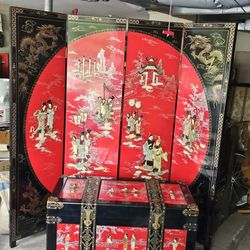 Chinese Themed Screen & Matching Trunk