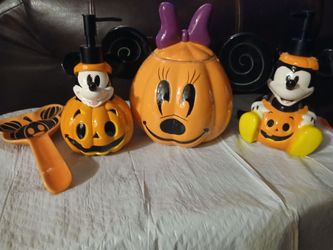 Halloween (mickey mouse)