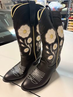 Cowboy boots 7,5 like new