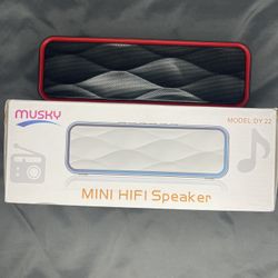 MUSKY Red Bluetooth Speaker
