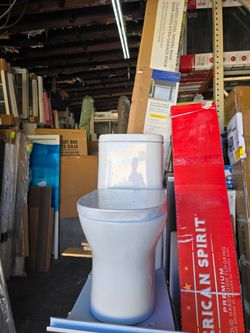 One piece toilet
