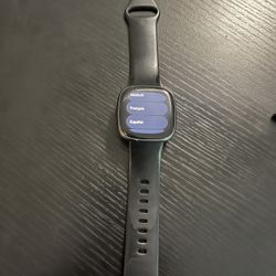 Fitbit Versa 4 Used 