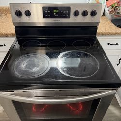 Frigidaire 30'' Electric Range 5 Burner Glass Stovetop/Oven
