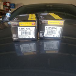 Akebono Ultra Performance Brake Pads 