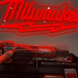 Milwaukee M12 3/8 Ratchet Brand New Never Used Comes With 1.5 Battery 