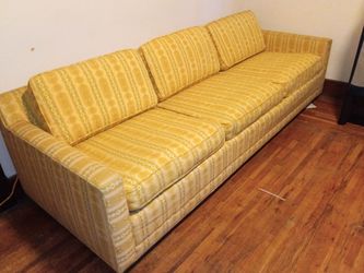 MINT and RARE Vintage 1975 Sofa - Hayes Furniture Co. "Amerada Marigold" couch 70's