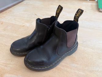 Dr. Martens Kids Chelsea Boots