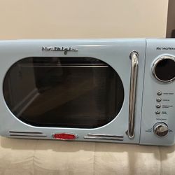 Nostalgia Blue Microwave 