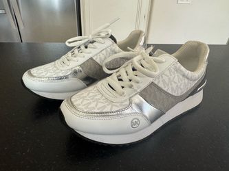 Michael Kors Women's Logo Print Lace-Up Sneakers White/Silver/Gray M 8.5 EU39