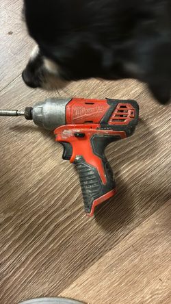 Milwaukee hex impact 1/4