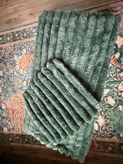 Green Faux Fur king comforter