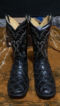 New Fish Boots Size 12