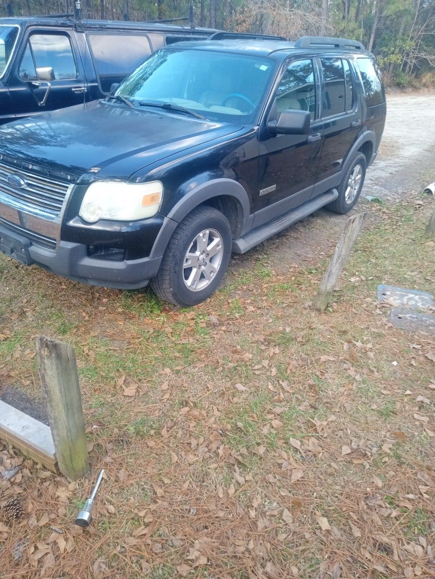 2006 Ford Explorer