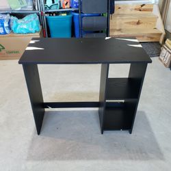 Black Desk