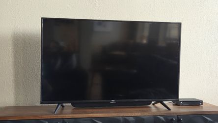 TCL 50" Smart TV