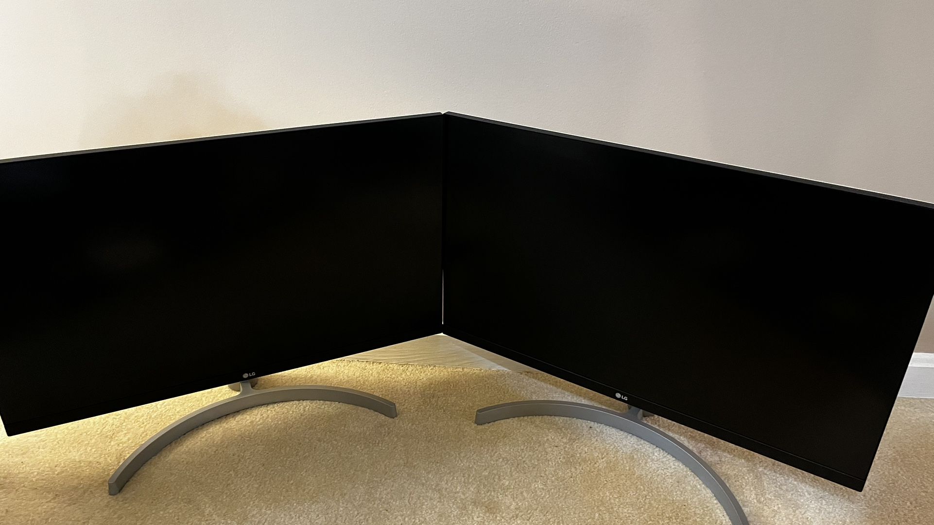 2 LG Monitors 27in 