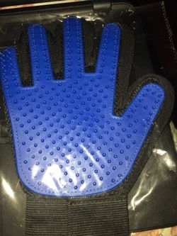 Pet brush massage glove, removes fur 5 for 20