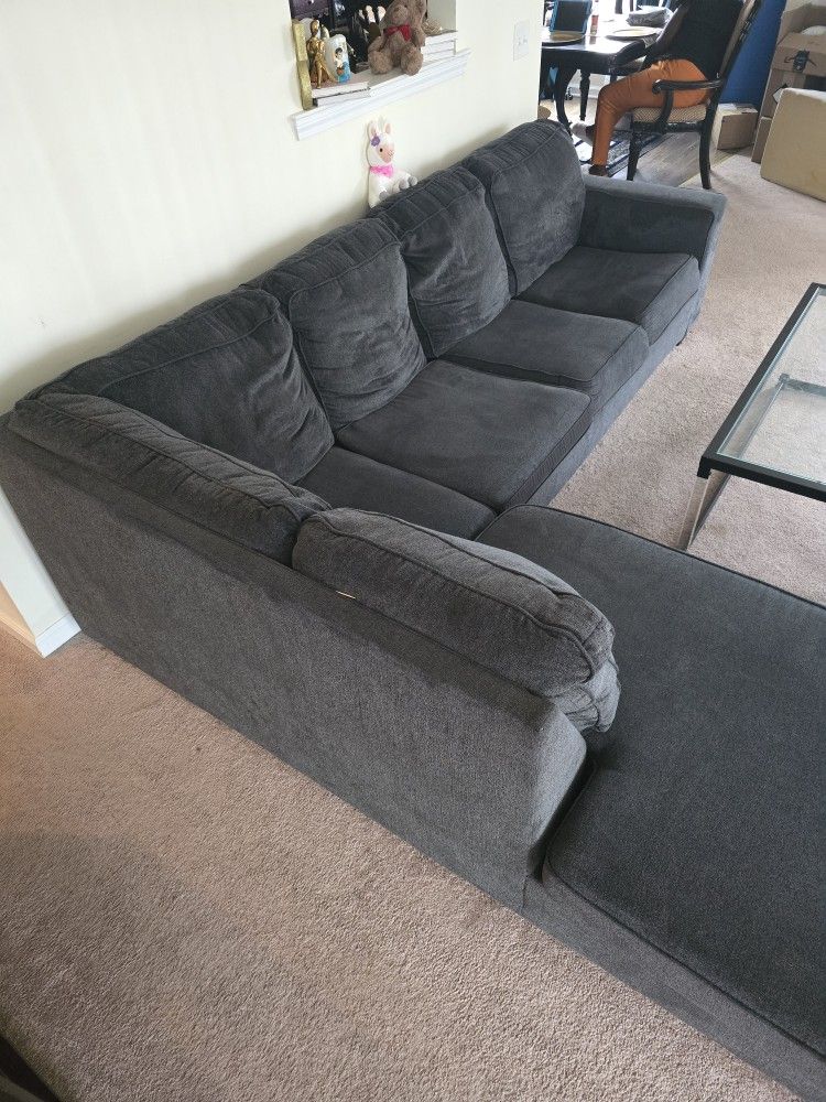 Sectional Couch And Center Table (FREE)