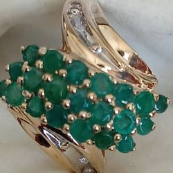10 Kt Yellow Gold Emerald/Diamond Ring Size 7