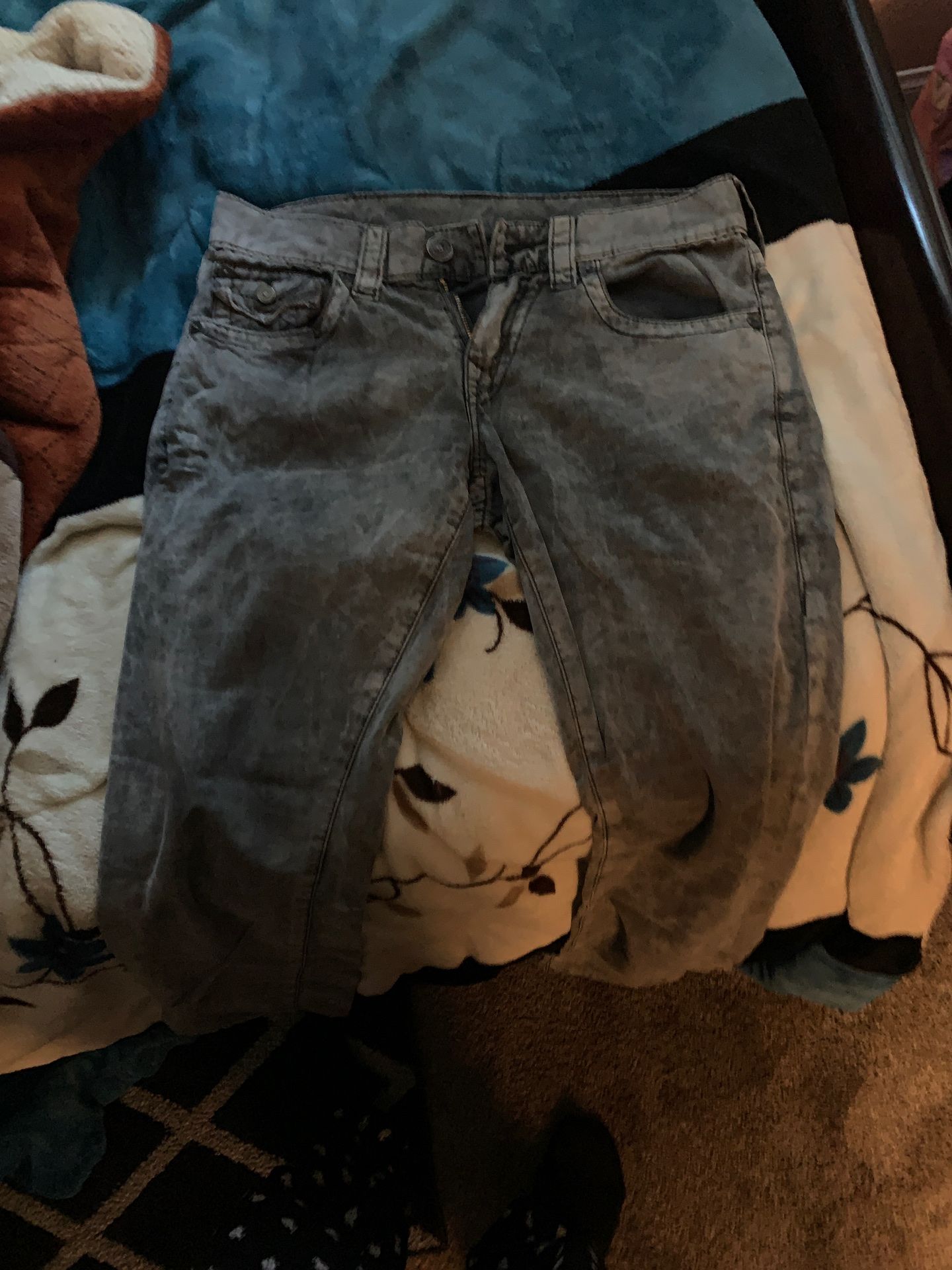 TRUE RELIGION JEANS