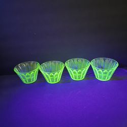 Vintage HAZEL ATLAS Green Uranium Glass Custard Cups - lot of 4