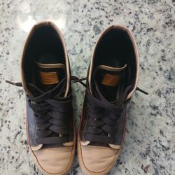 LOUIS VUITTON MONOGRAM SNEAKERS SIZE 6