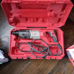Milwaukee Rotary Hammer 