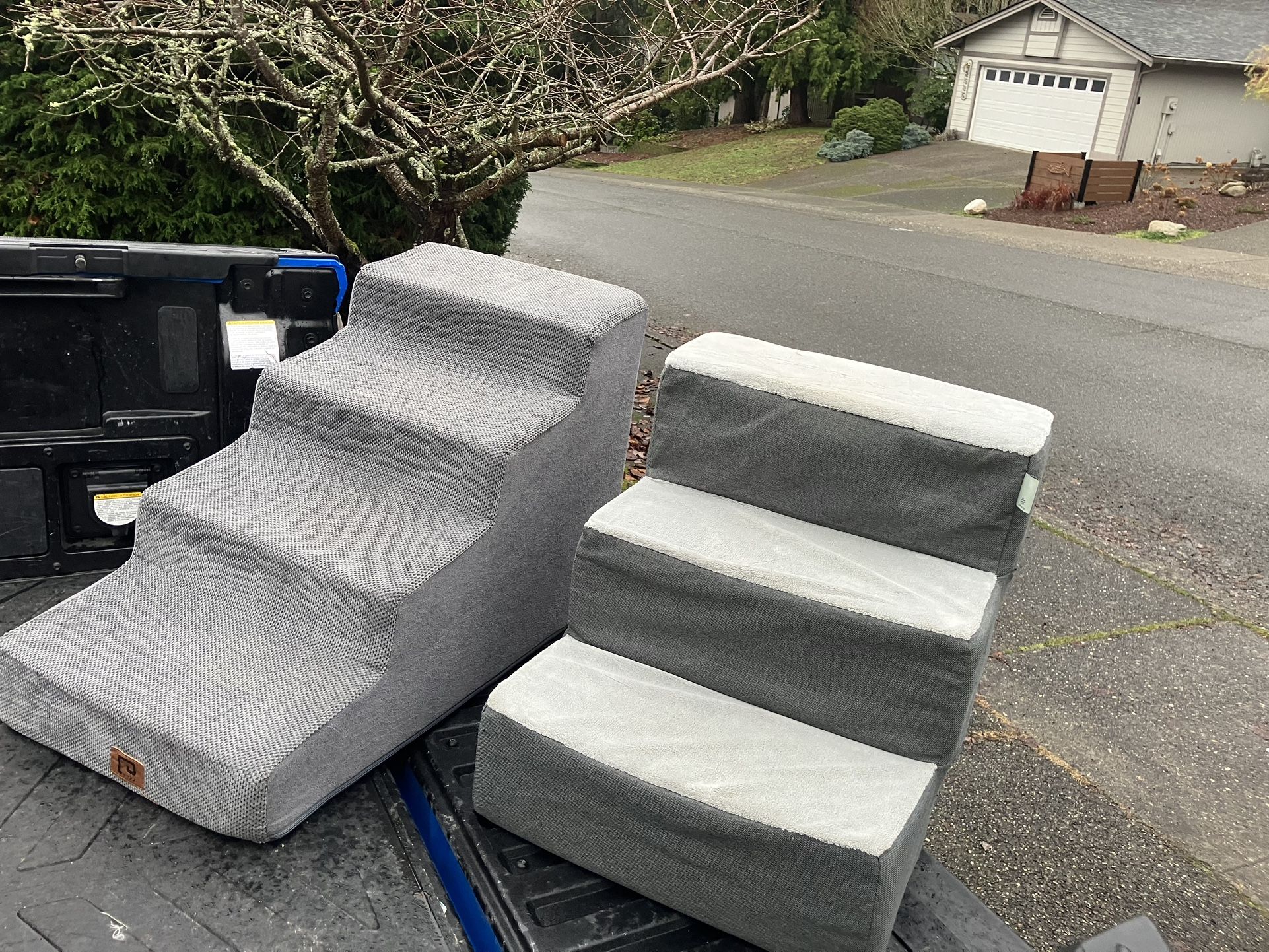 Pet Dog Cat Kitty Stairs Lightweight Hard Foam Steps 20” High House Home Couch Bed like New $35 Each 