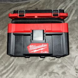 Milwaukee Vacuum 