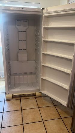 White Vertical Freezer